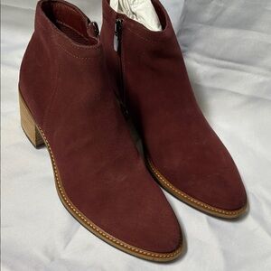 Ecco Andorra Elegant Burgundy Suede Ankle Boots Women’s Size 6-6.5 New